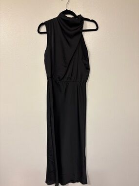 Sleeveless Black High-Neck Maxi Dress
